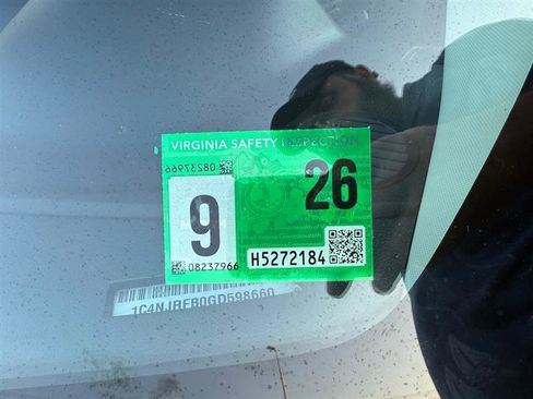 Used 2016 Jeep Patriot Latitude image 33