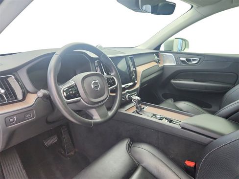 Used 2019 Volvo XC60 T6 Inscription w/ Protection Package Premier image 10