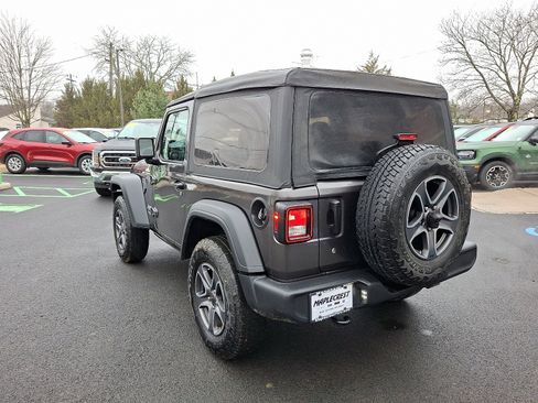Used 2019 Jeep Wrangler Sport S image 7