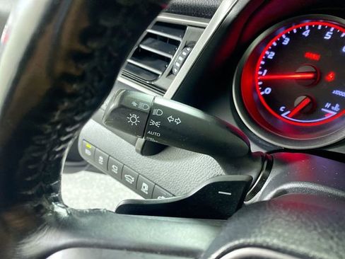 Used 2021 Toyota Camry XSE image 15