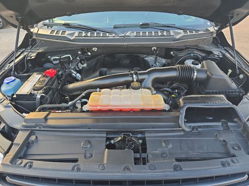 Used 2018 Ford F150 XLT w/ Equipment Group 302A Luxury image 32