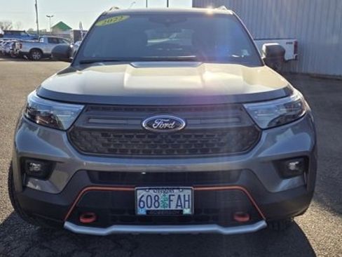 Used 2022 Ford Explorer Timberline image 2