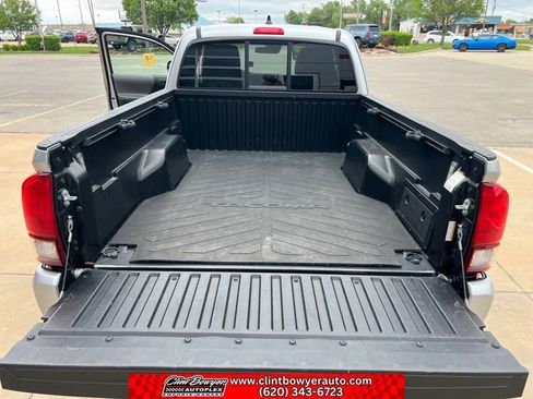 Used 2022 Toyota Tacoma SR w/ SR Convenience Package RWD image 23
