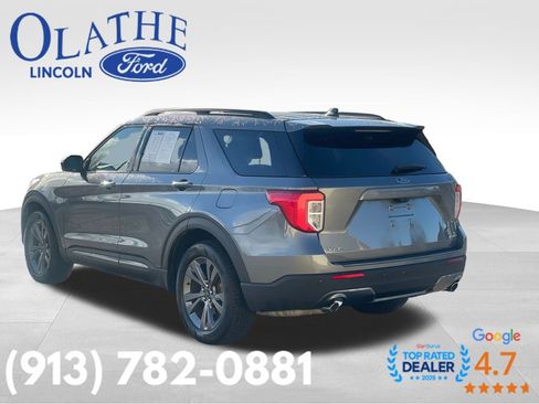 Used 2023 Ford Explorer XLT w/ Equipment Group 202A image 3