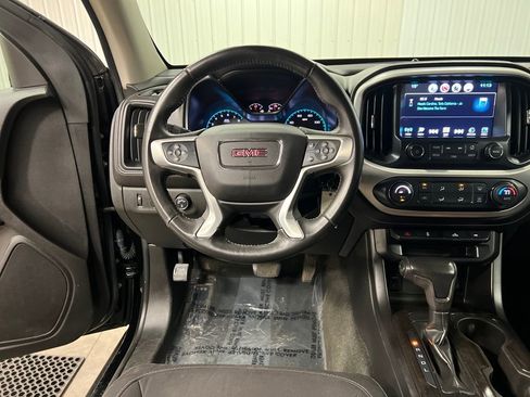 Used 2017 GMC Canyon SLE w/ SLE Convenience Package image 17