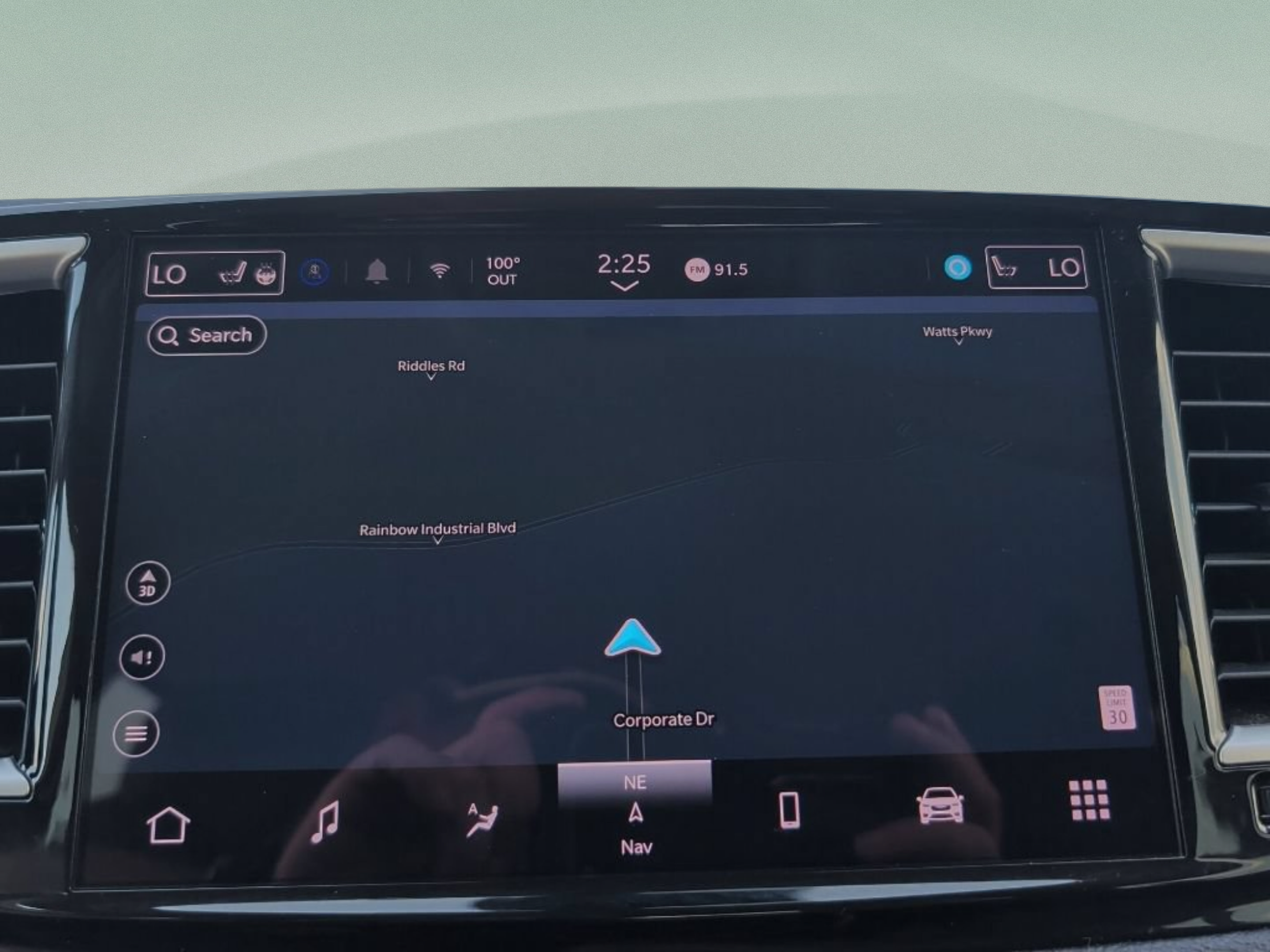 Used 2024 Chrysler Pacifica Limited FWD image 29
