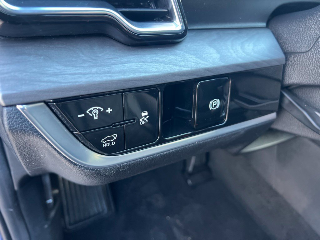 Certified 2025 Kia Sportage X-Line w/ Premium Package AWD/4WD image 45