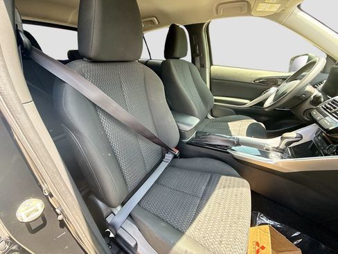 Used 2024 Mitsubishi Eclipse Cross AWD image 27