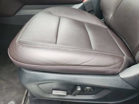 Used 2025 Ford Explorer Platinum w/ LUX Leather Package AWD/4WD image 21