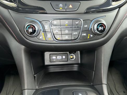 Certified 2023 Chevrolet Equinox RS w/ LPO, Floor Liner Package image 15