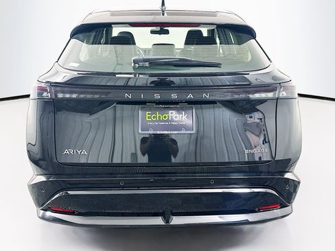 Used 2023 Nissan Ariya FWD image 7