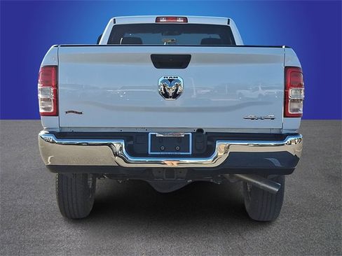 Used 2024 RAM 2500 Tradesman w/ Chrome Appearance Group image 5