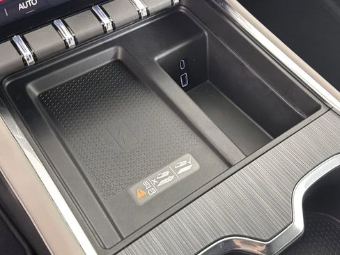 New 2026 GMC Acadia Elevation w/ Elevation Premium Package image 33