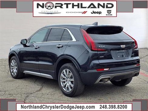 Used 2023 Cadillac XT4 Premium Luxury AWD/4WD image 2