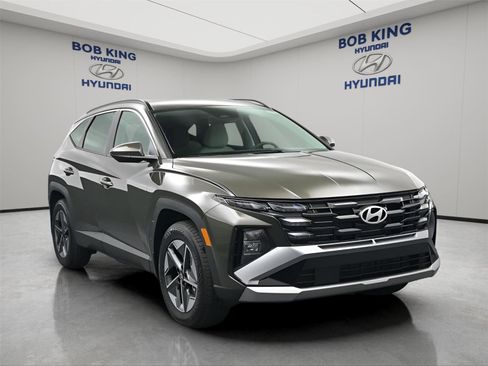 New 2026 Hyundai Tucson SEL FWD image 17