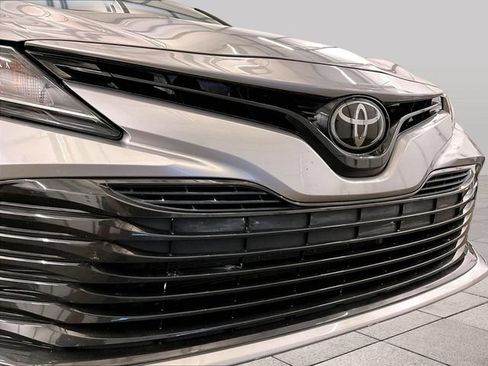 Used 2019 Toyota Camry LE w/ Convenience Package FWD image 29