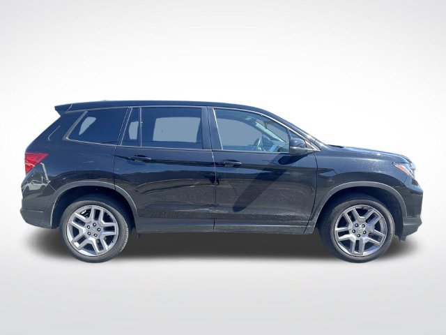 Used 2025 Honda Passport EX-L image 11