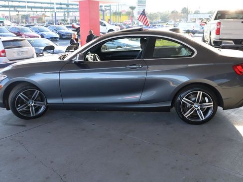 Used 2017 BMW 230i Coupe image 8