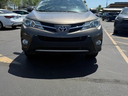 Used 2013 Toyota RAV4 XLE FWD image 2