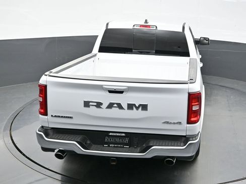 Used 2025 RAM 1500 Laramie AWD/4WD image 38