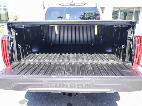 Used 2025 Toyota Tundra Limited AWD/4WD image 29