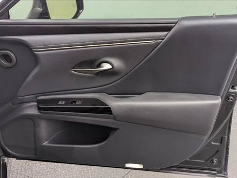 Used 2023 Lexus ES 300h w/ Premium Package FWD image 22
