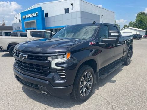 Used 2022 Chevrolet Silverado 1500 RST AWD/4WD image 2