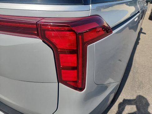 Certified 2025 Kia Carnival EX FWD image 14