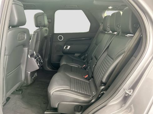 Certified 2025 Land Rover Discovery S AWD/4WD image 20