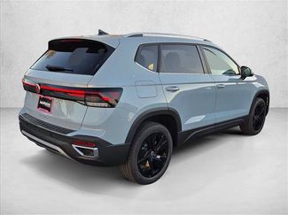 New 2026 Volkswagen Taos SE video 2