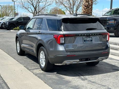 New 2026 Ford Explorer Active w/ Active Comfort Package RWD image 4
