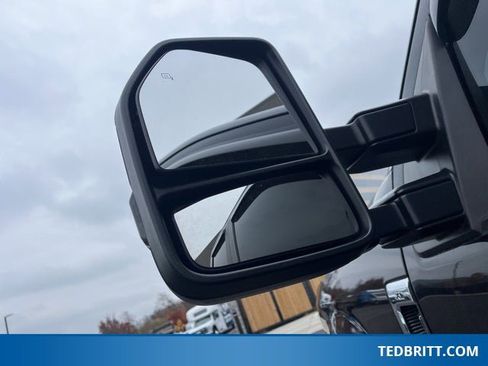 Used 2022 Ford F250 XL w/ Power Equipment Group image 38