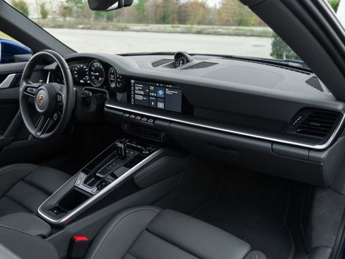 Used 2020 Porsche 911 Carrera 4S image 15