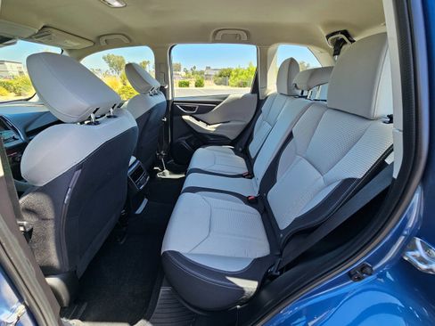 Used 2024 Subaru Forester AWD/4WD image 18