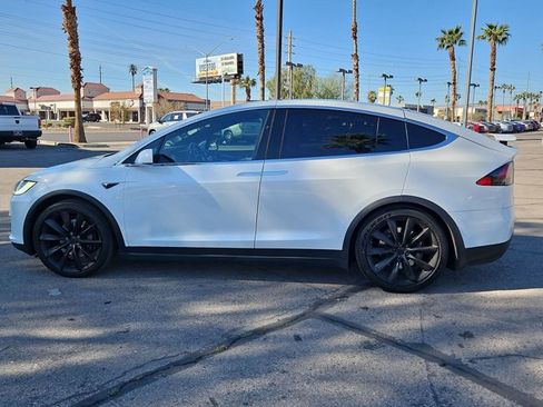 Used 2017 Tesla Model X 75D image 9