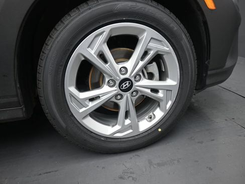 Used 2023 Hyundai Kona SEL FWD image 11