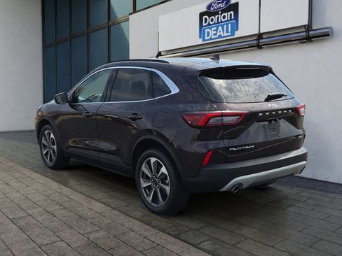 Used 2023 Ford Escape Platinum AWD/4WD image 2