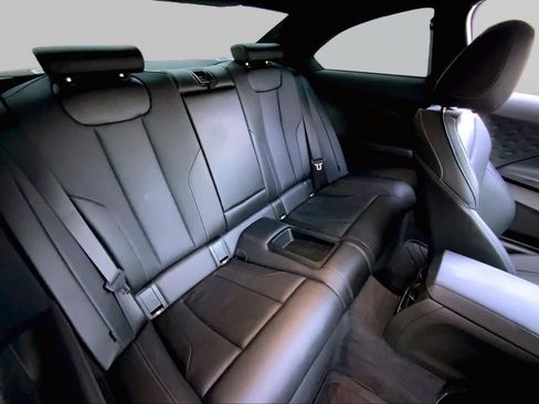 Used 2023 BMW 230i Coupe w/ M Sport Package RWD image 17