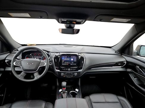 Used 2023 Chevrolet Traverse RS image 13