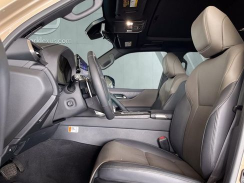 Certified 2025 Lexus LX 700h Overtrail AWD/4WD image 7