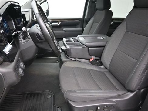 Certified 2025 Chevrolet Silverado 2500 LT w/ Safety Package image 13