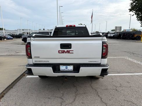 Used 2017 GMC Sierra 1500 Denali AWD/4WD image 4