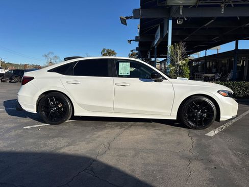 Used 2025 Honda Civic Sport image 7