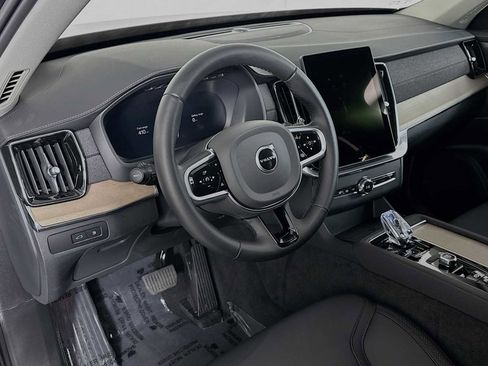 Used 2025 Volvo XC90 T8 Plus w/ Protection Package Premier image 9