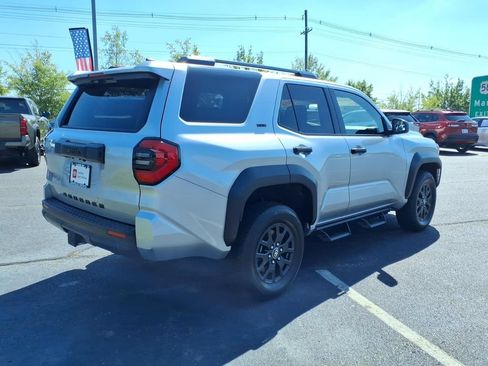 Certified 2026 Toyota 4Runner SR5 RWD image 25