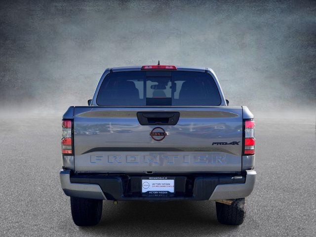 Used 2024 Nissan Frontier PRO-4X AWD/4WD image 3