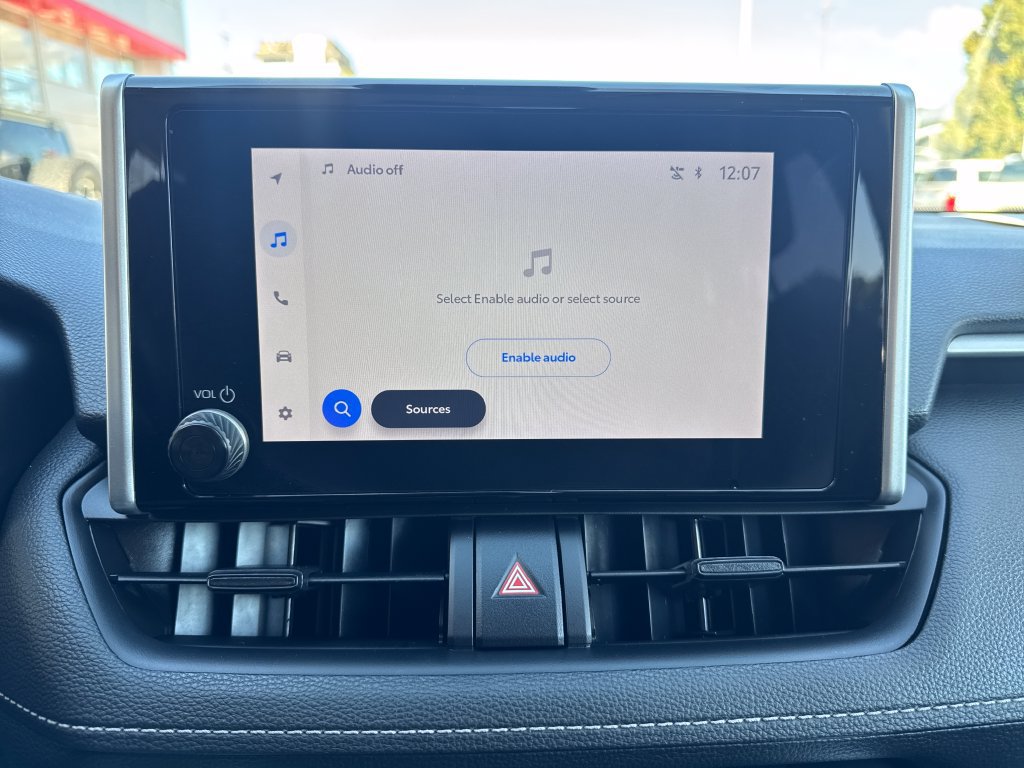 Certified 2025 Toyota RAV4 LE AWD/4WD image 18