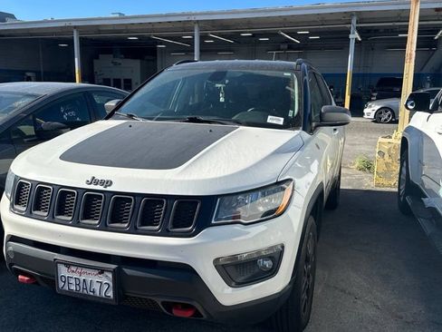 Used 2020 Jeep Compass Trailhawk AWD/4WD image 1