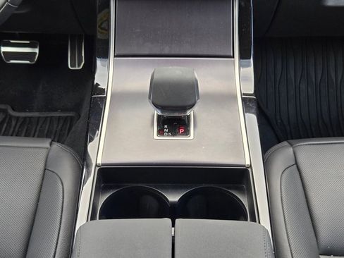 Certified 2026 Land Rover Range Rover Velar Dynamic SE image 12