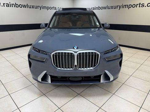 Used 2024 BMW X7 xDrive40i w/ Parking Assistance Package AWD/4WD image 2